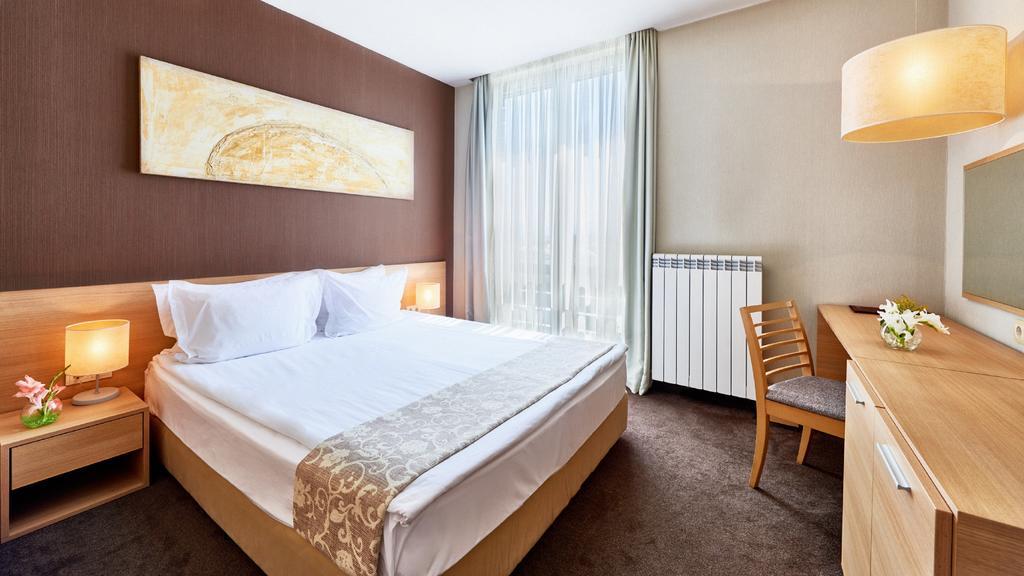 Hotel Lucky & Relax